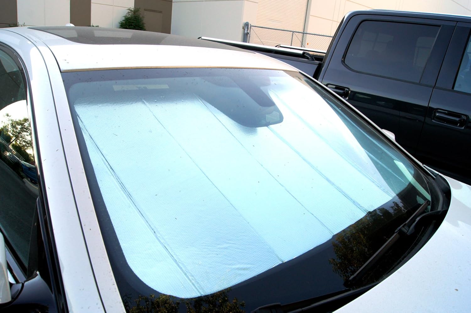 WindShield Pro — Anti-Wind UPF 50+ Luxury Parasol